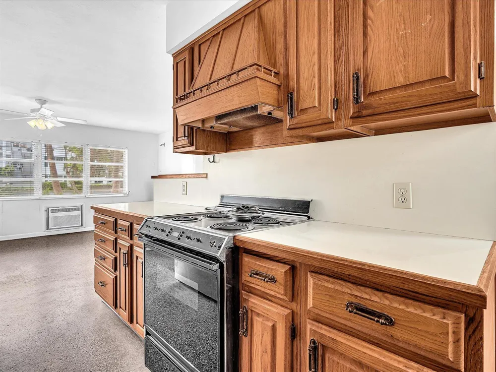 702 S RIVERSIDE DRIVE Pompano Beach, FL 33062