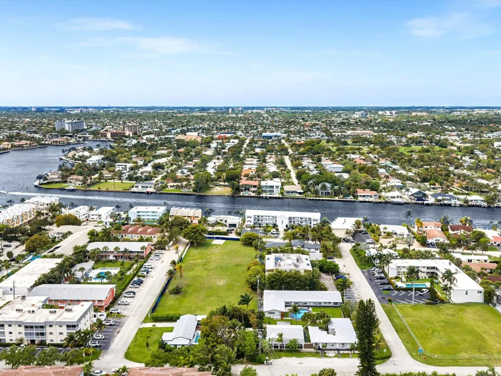 702 S RIVERSIDE DRIVE Pompano Beach, FL 33062