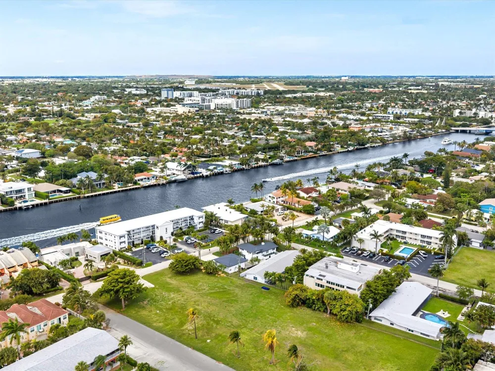 702 S RIVERSIDE DRIVE Pompano Beach, FL 33062