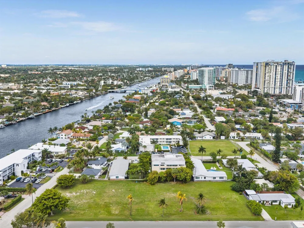 702 S RIVERSIDE DRIVE Pompano Beach, FL 33062