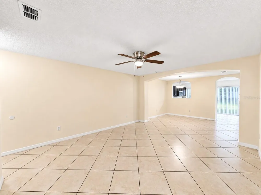 13439 FAIRWAY GLEN DR #103 Orlando, FL 32824