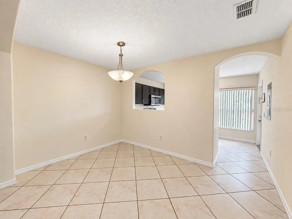 13439 FAIRWAY GLEN DR #103 Orlando, FL 32824