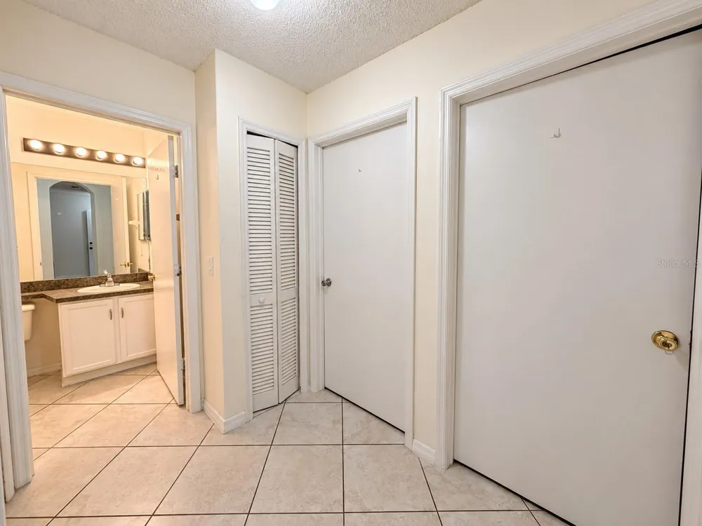 13439 FAIRWAY GLEN DR #103 Orlando, FL 32824