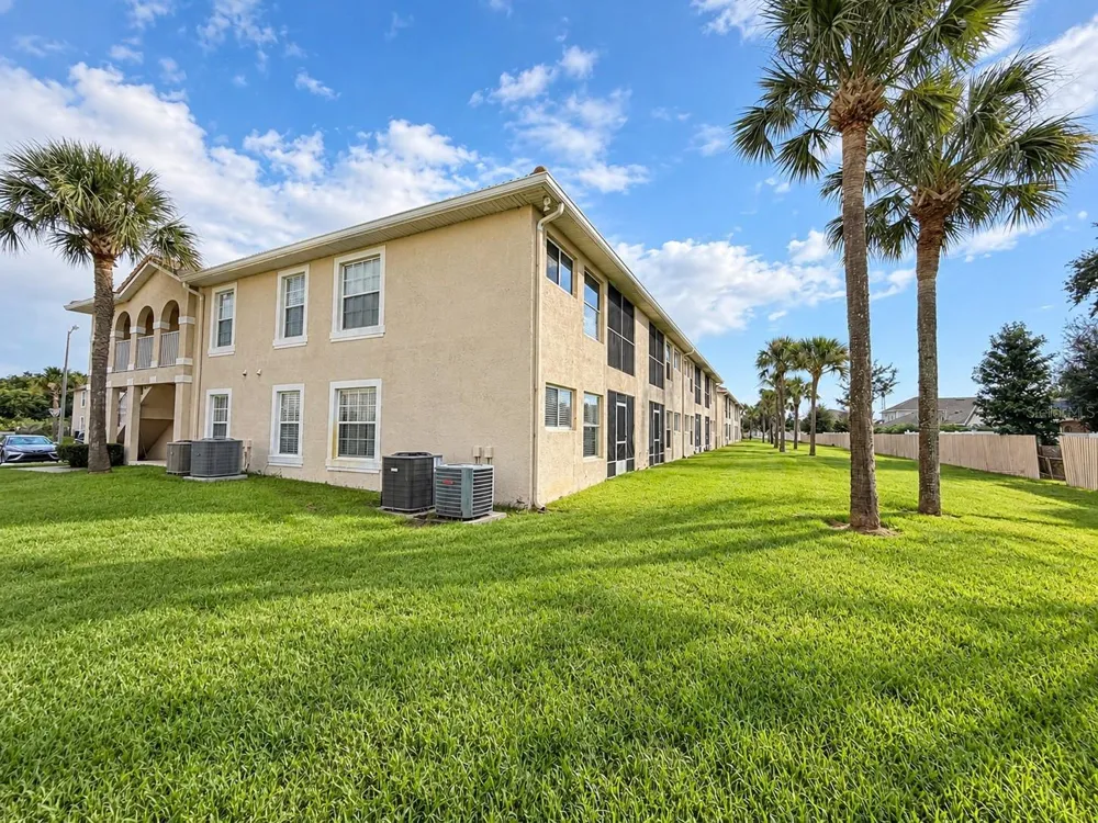 13439 FAIRWAY GLEN DR #103 Orlando, FL 32824