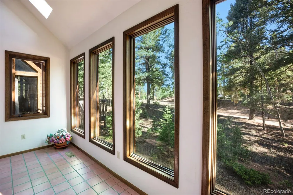 886 Cottonwood Lake Drive Divide, CO 80814