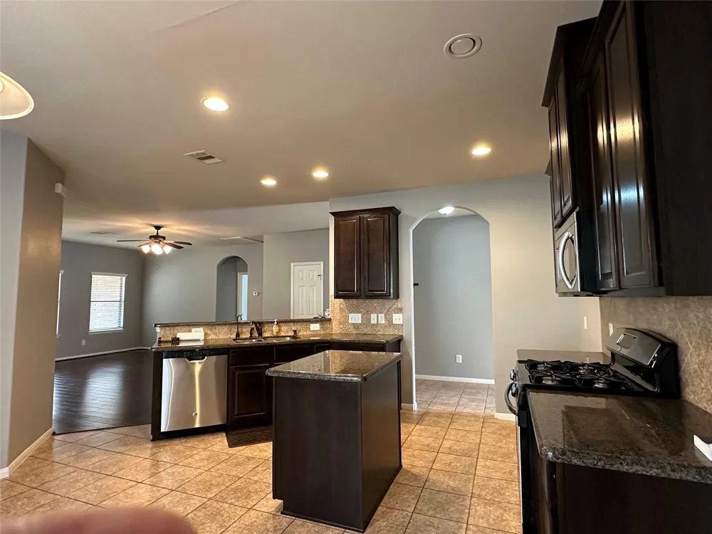 2610 Lexington Park Drive Spring, TX 77373