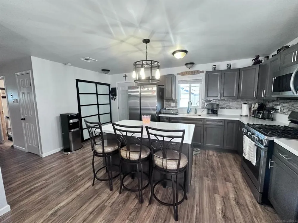 13162 Highway 8 Business SPC #165 El Cajon, CA 92021