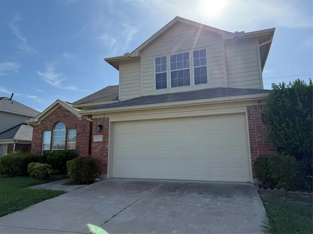 8212 Tavaros Drive Plano, TX 75024