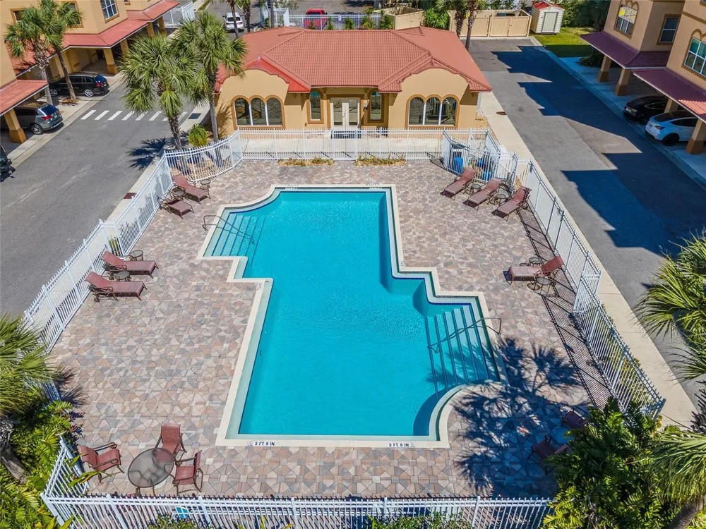 642 WELLS COURT #402 Clearwater, FL 33756