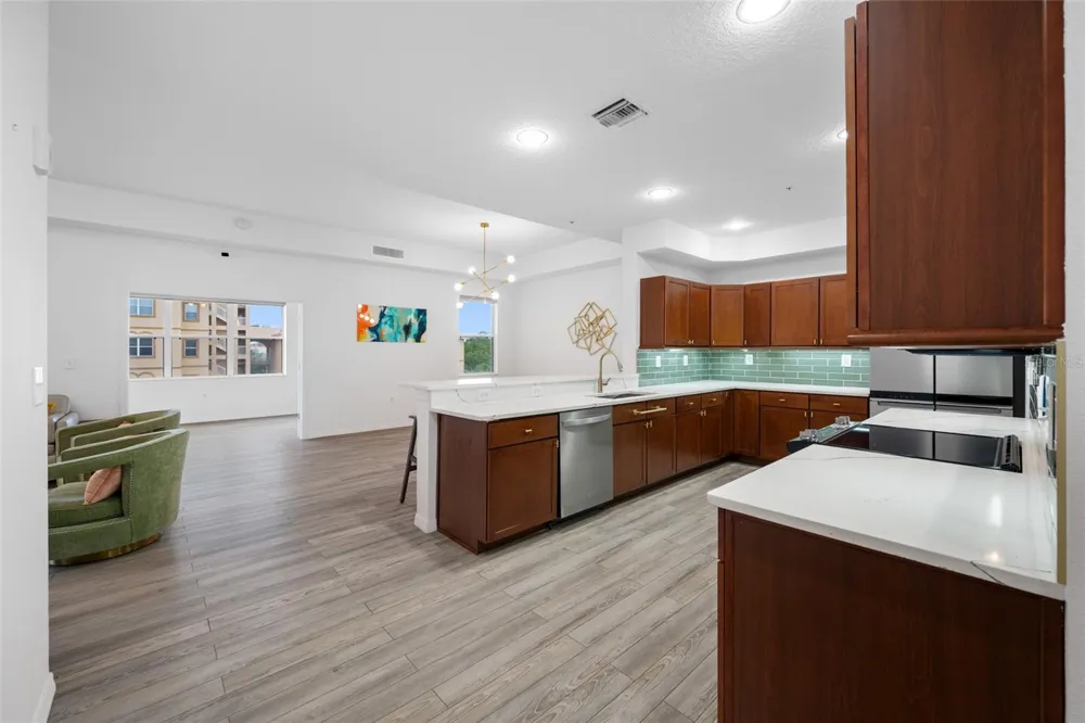 642 WELLS COURT #402 Clearwater, FL 33756
