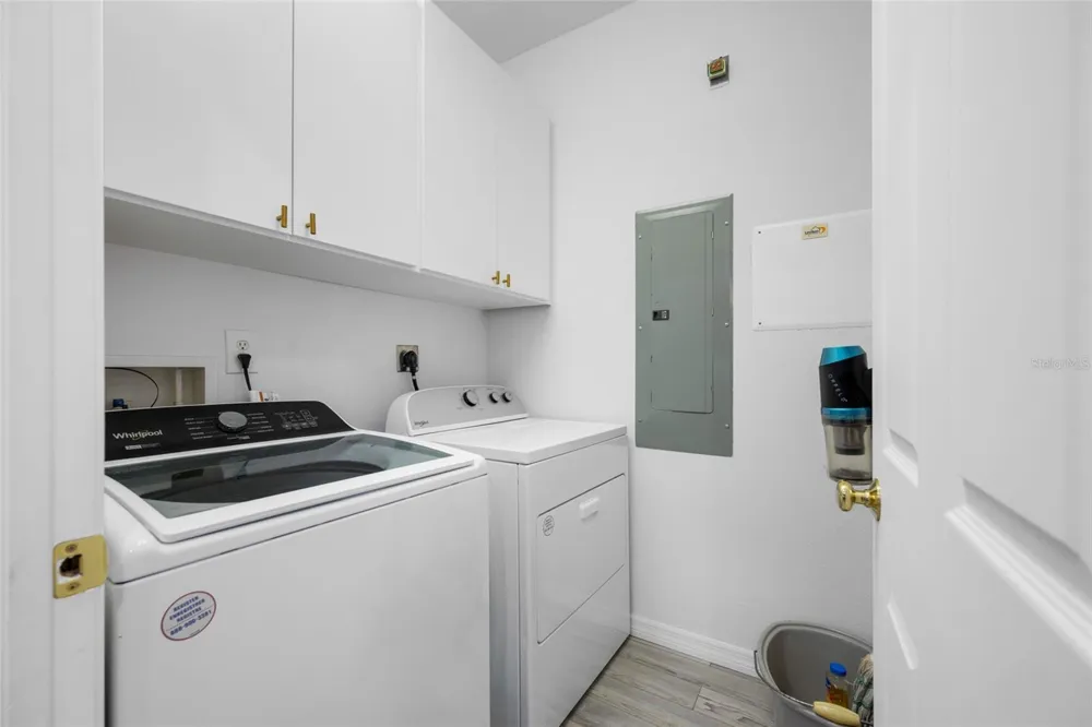 642 WELLS COURT #402 Clearwater, FL 33756