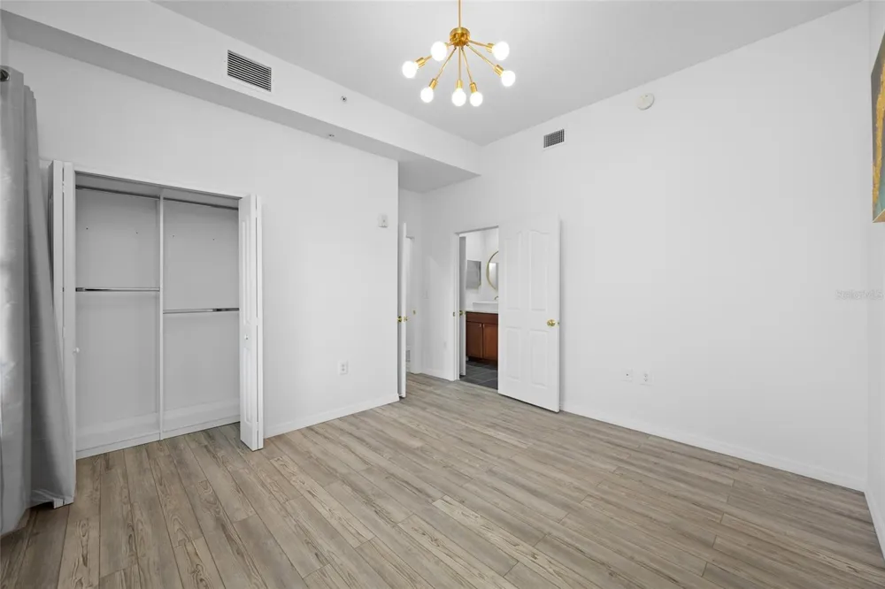 642 WELLS COURT #402 Clearwater, FL 33756