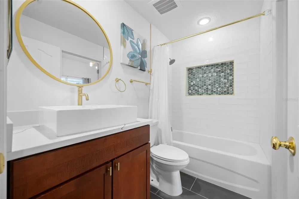 642 WELLS COURT #402 Clearwater, FL 33756