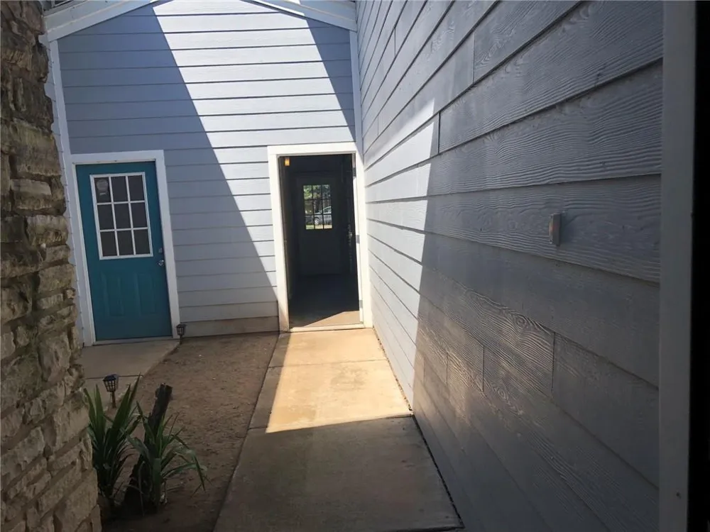 407 Vista West Court Bastrop, TX 78602