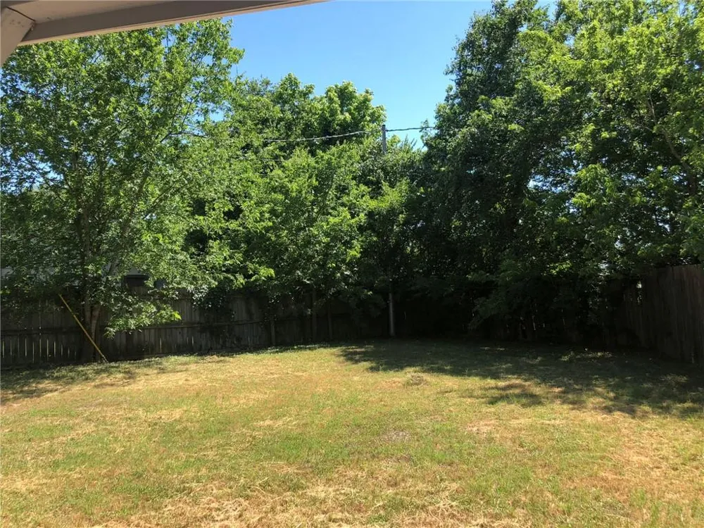 407 Vista West Court Bastrop, TX 78602