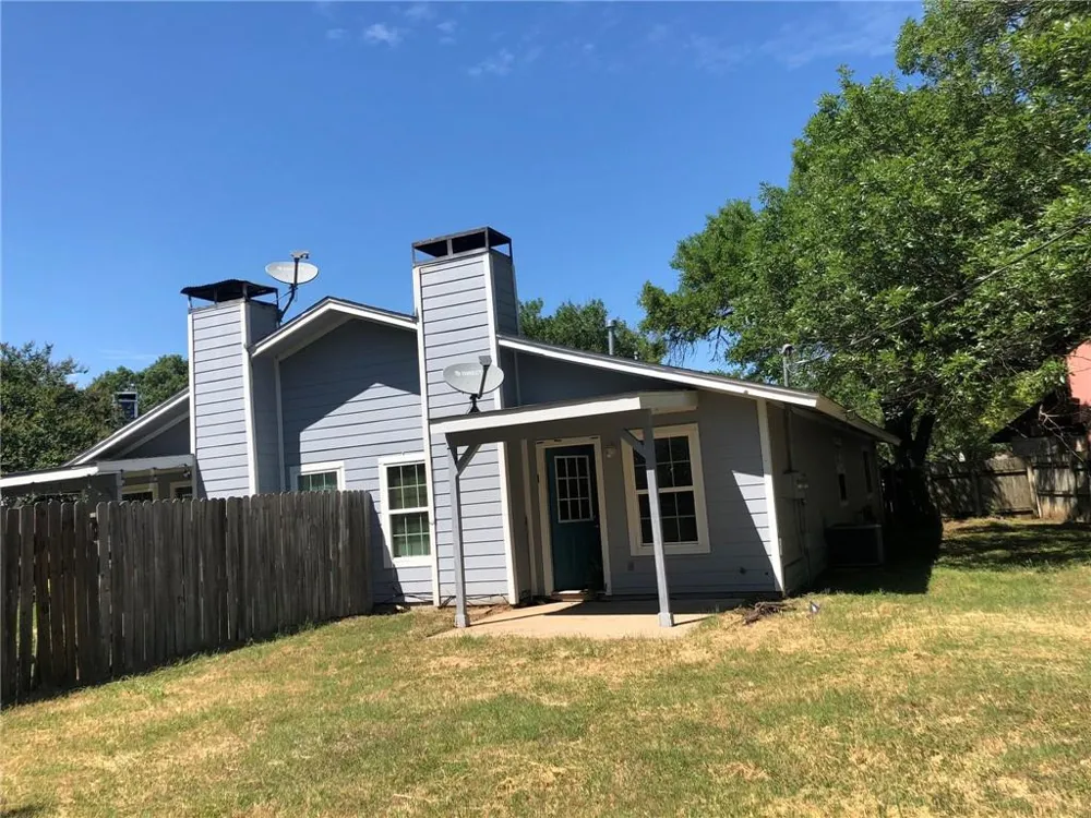 407 Vista West Court Bastrop, TX 78602