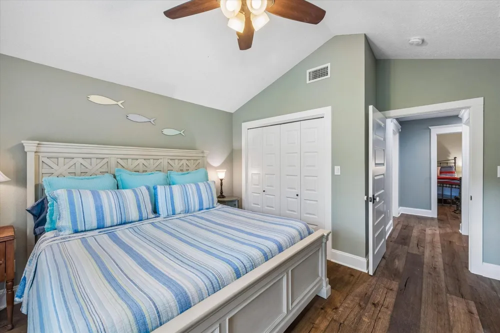 11 Lake View Drive Huntsville, TX 77320