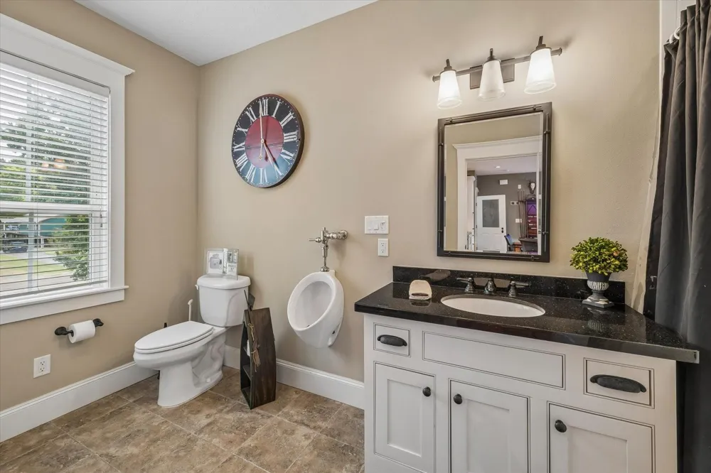 11 Lake View Drive Huntsville, TX 77320