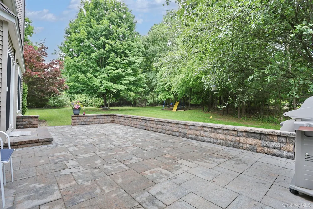 7 Birdie Drive Suffern, NY 10901