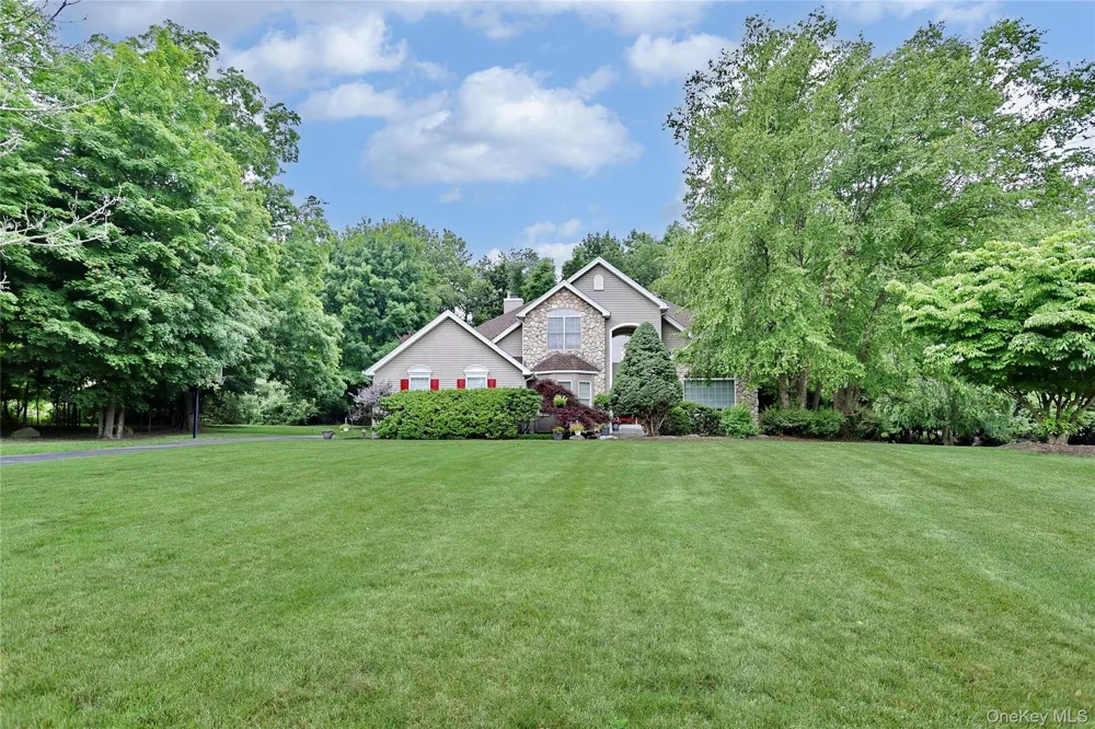 7 Birdie Drive Suffern, NY 10901