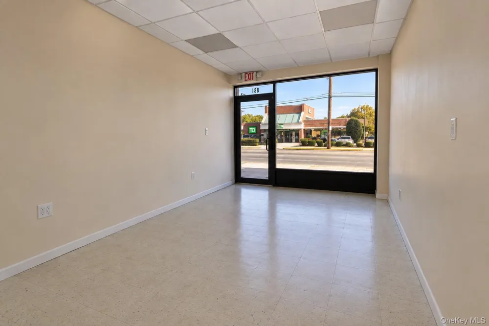 681 Hempstead Tpke Franklin Square, NY 11010