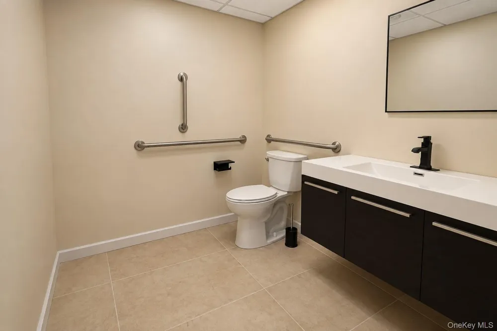 681 Hempstead Tpke Franklin Square, NY 11010