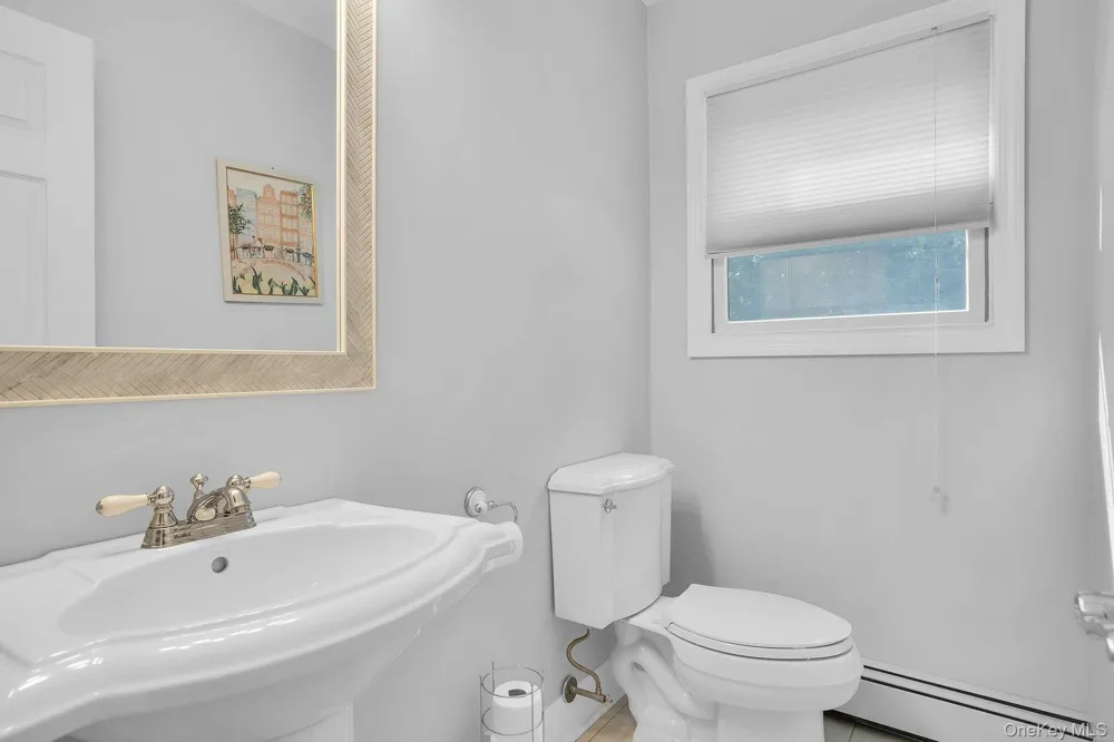 41 Cedar Ridge Lane Dix Hills, NY 11746