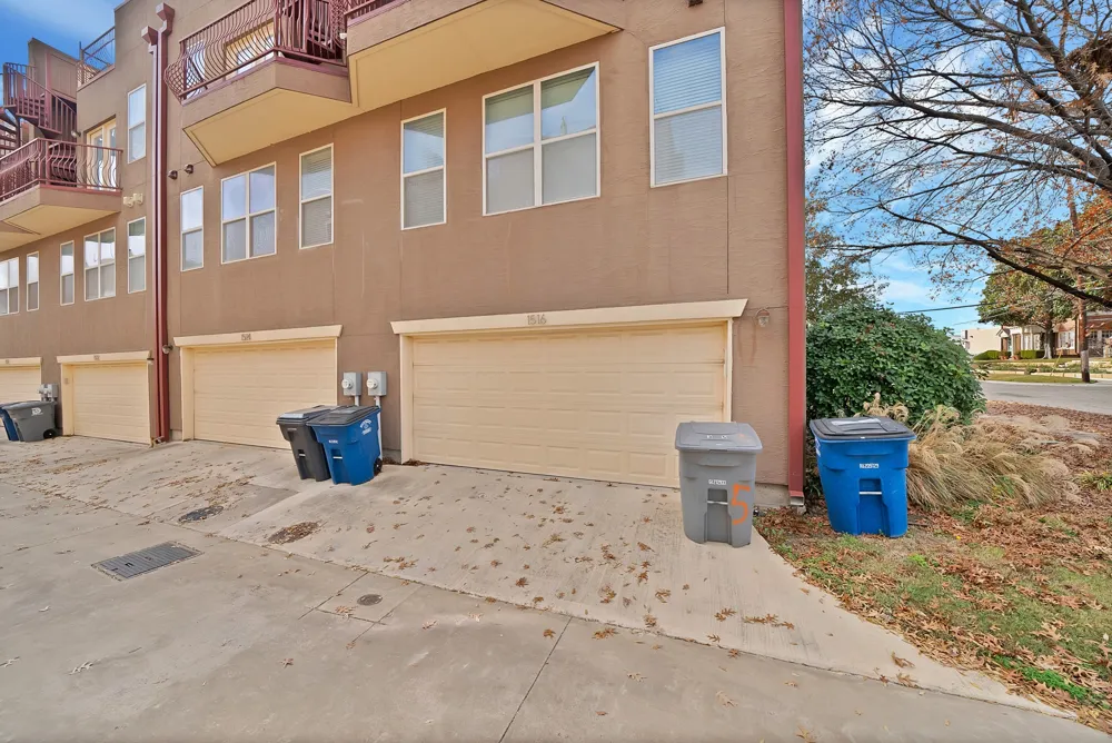1516 Hope Street Dallas, TX 75206