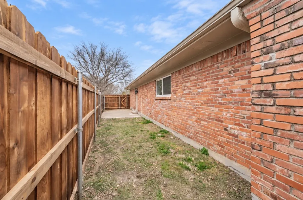 4904 Arborlawn Drive Fort Worth, TX 76109