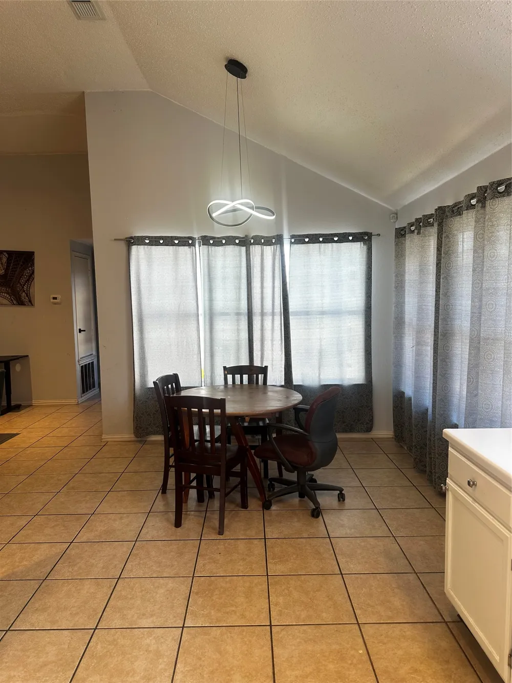 612 David Curry Drive Round Rock, TX 78664
