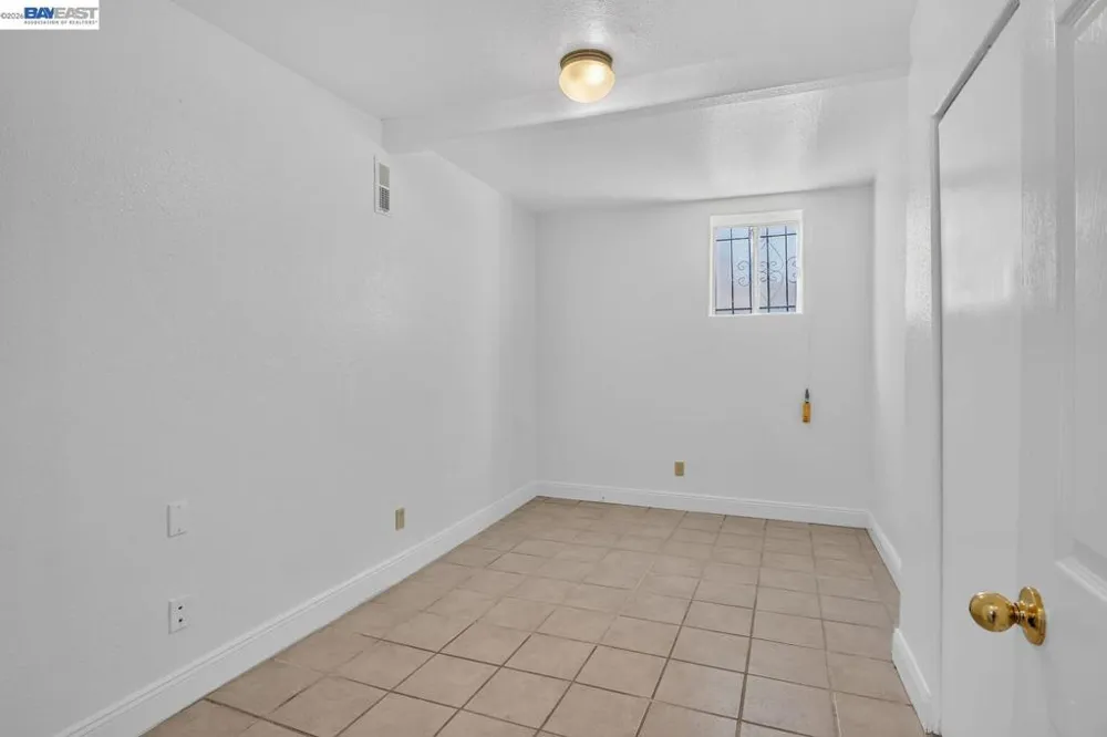 2244 E 20Th St Oakland, CA 94606