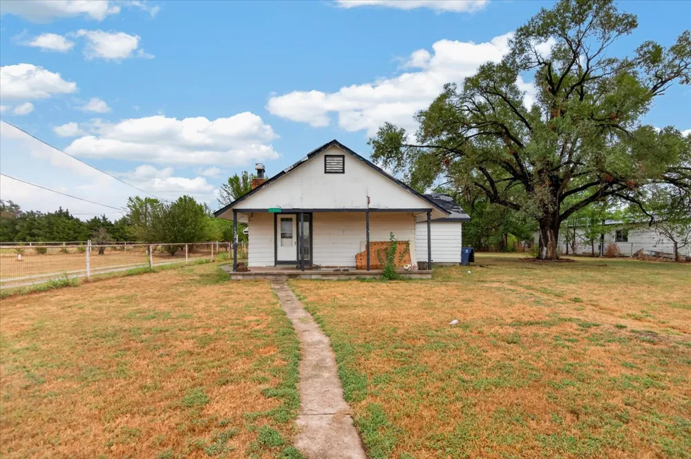 1320 Caney Street Copan, OK 74022