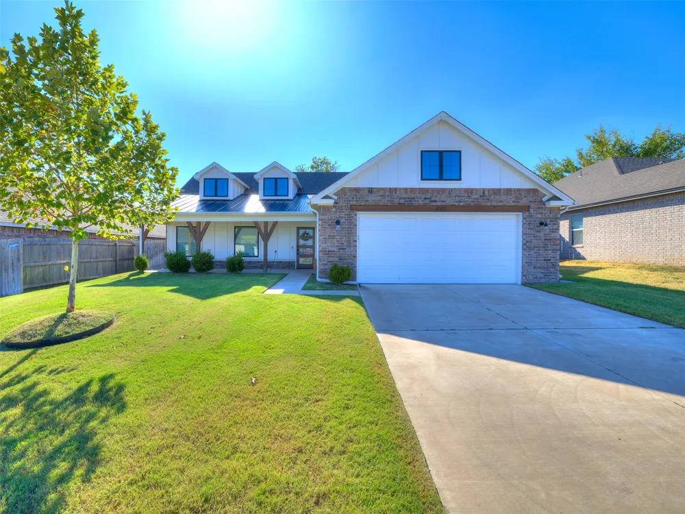 8902 73rd EastPlace Owasso, OK 74055