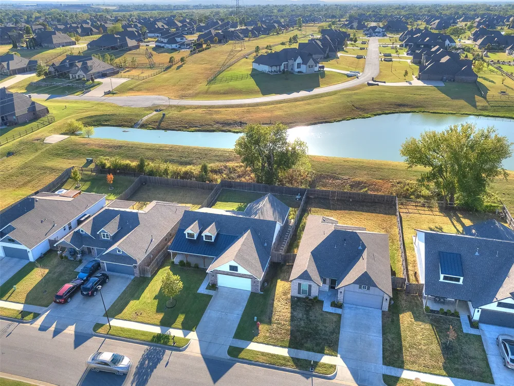 8902 73rd EastPlace Owasso, OK 74055