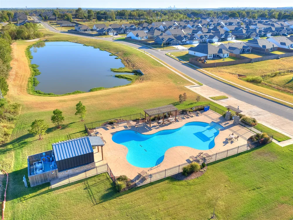 8902 73rd EastPlace Owasso, OK 74055