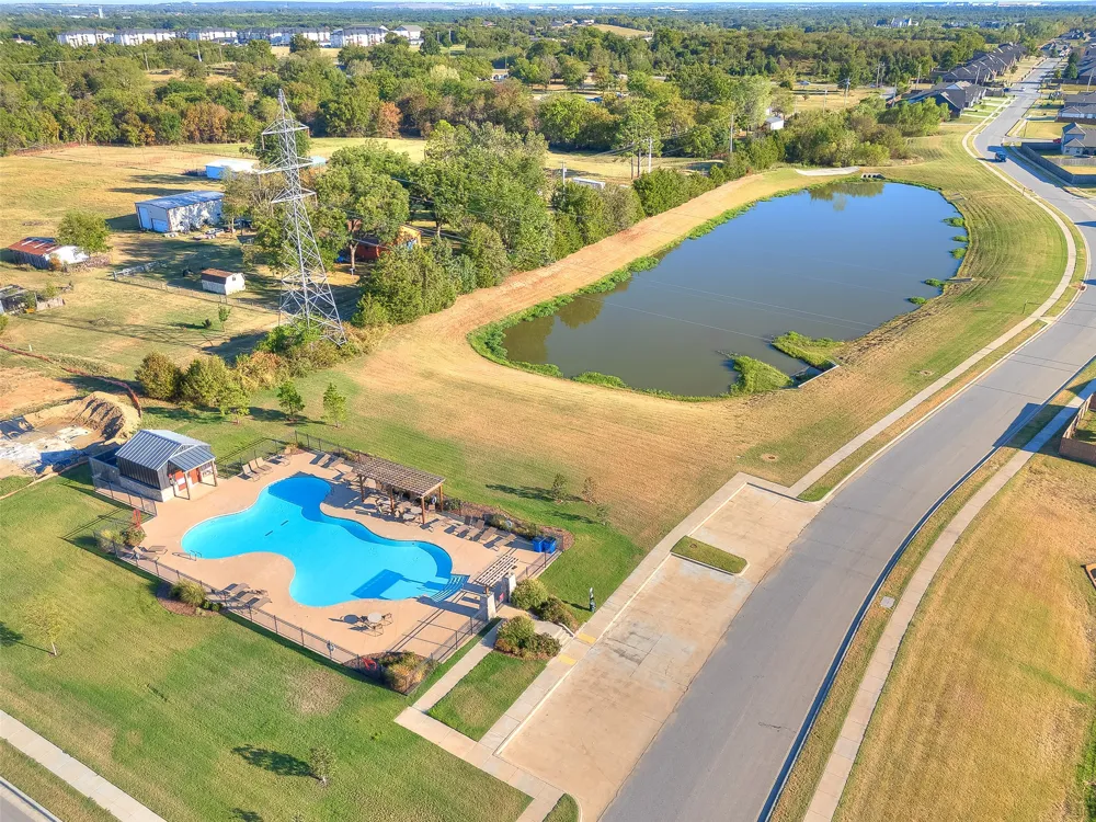 8902 73rd EastPlace Owasso, OK 74055