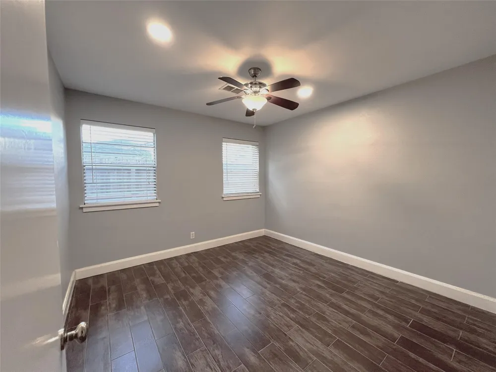 10014 Cedardale Drive Houston, TX 77055