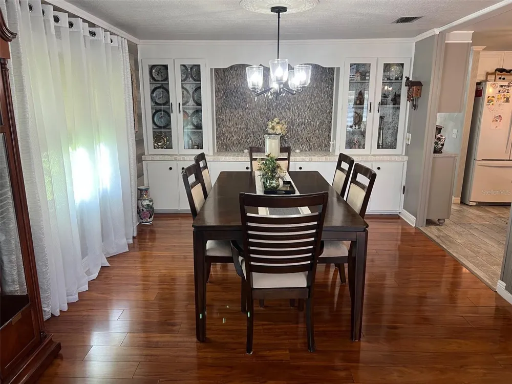 63 ROYAL PALM CIRCLE Largo, FL 33778