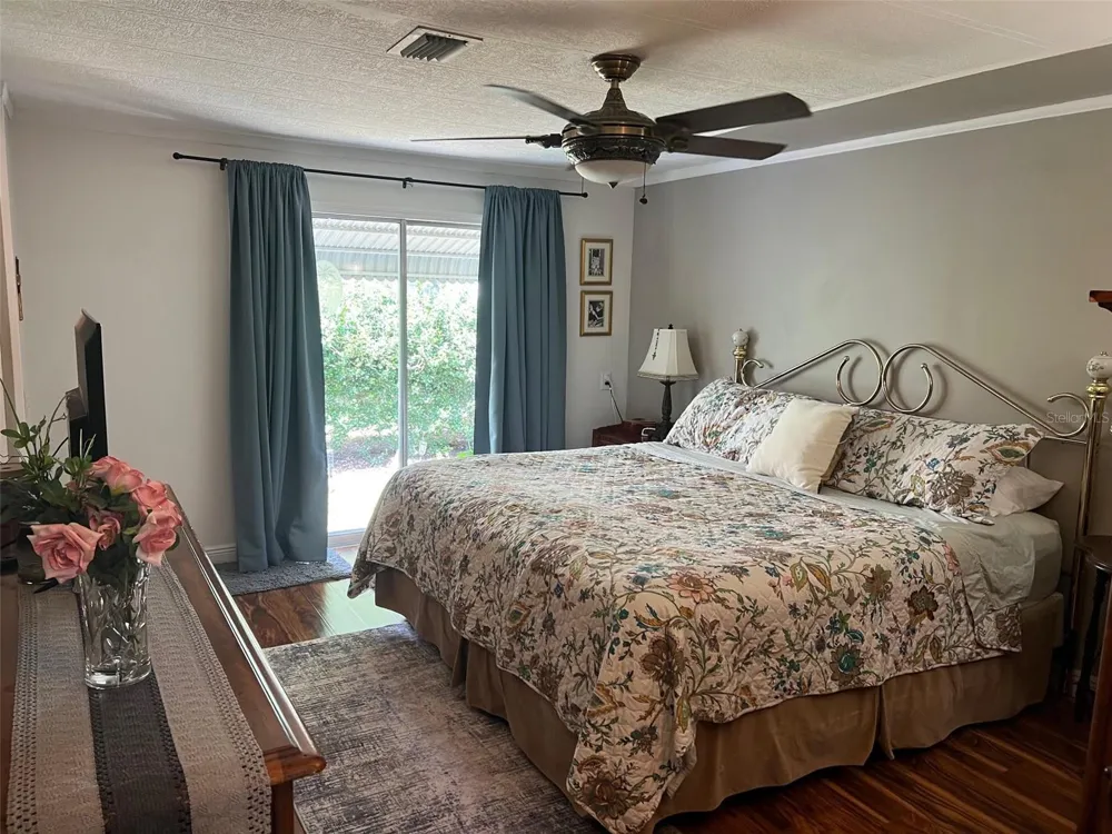 63 ROYAL PALM CIRCLE Largo, FL 33778