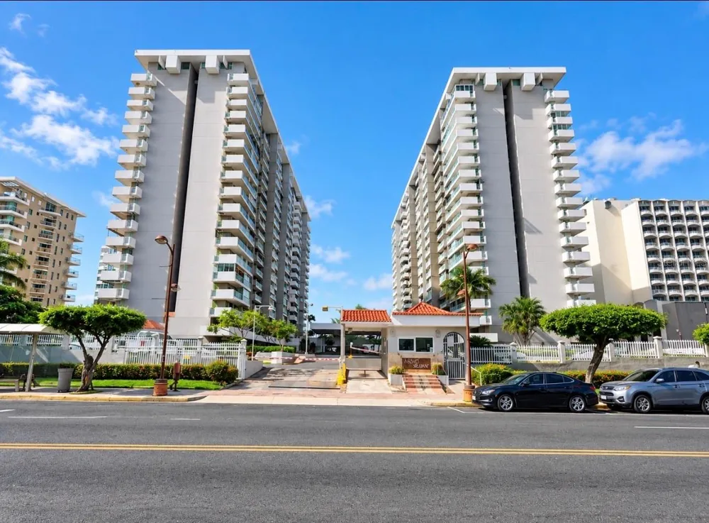 8188 Coral Beach AVE ISLA VERDE Carolina, PR 00979