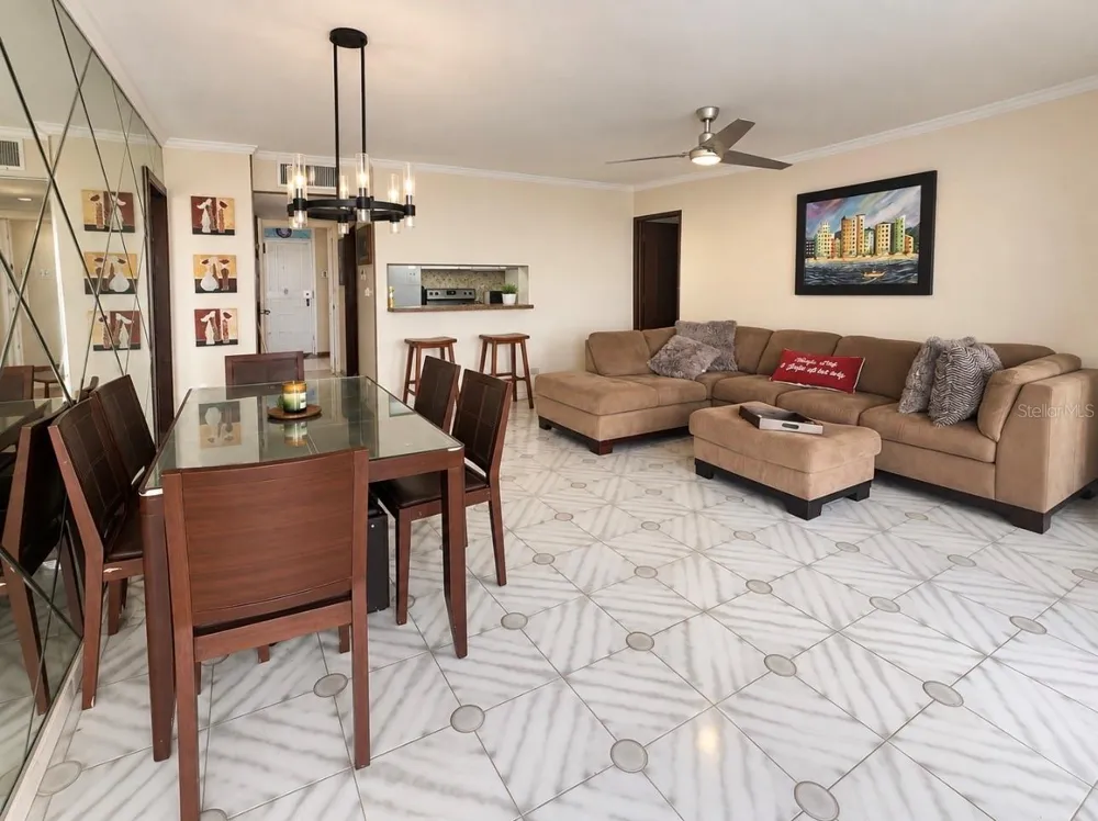 8188 Coral Beach AVE ISLA VERDE Carolina, PR 00979