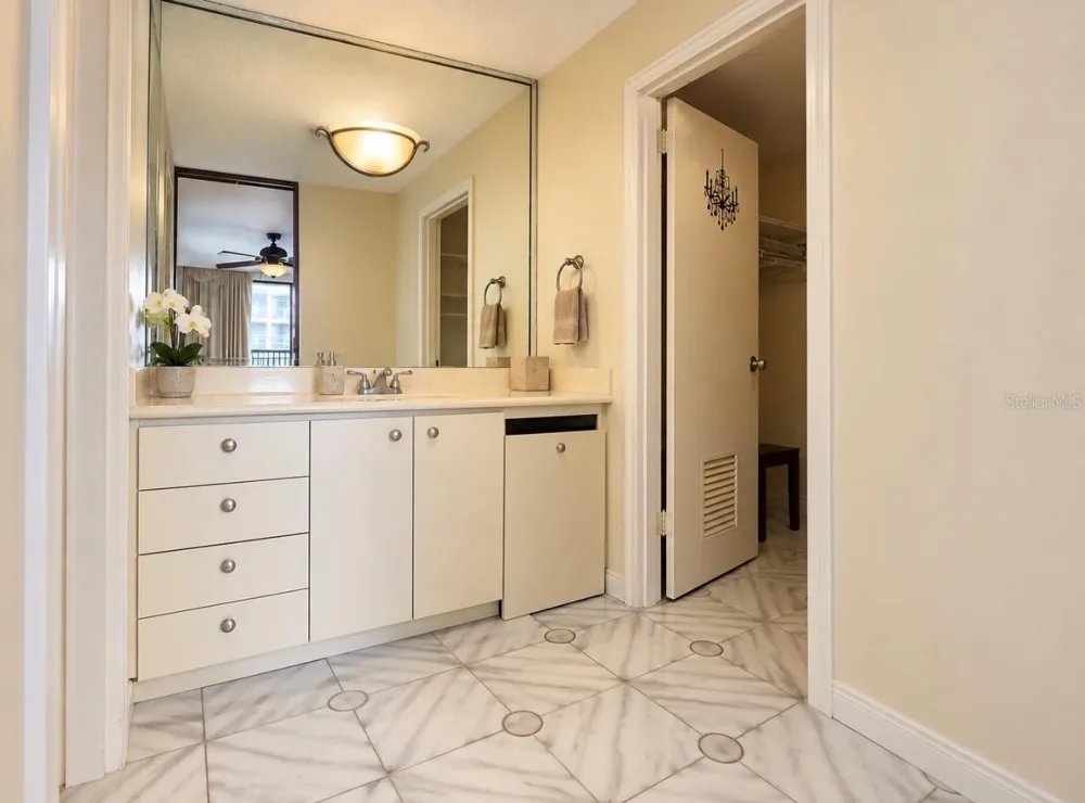 8188 Coral Beach AVE ISLA VERDE Carolina, PR 00979
