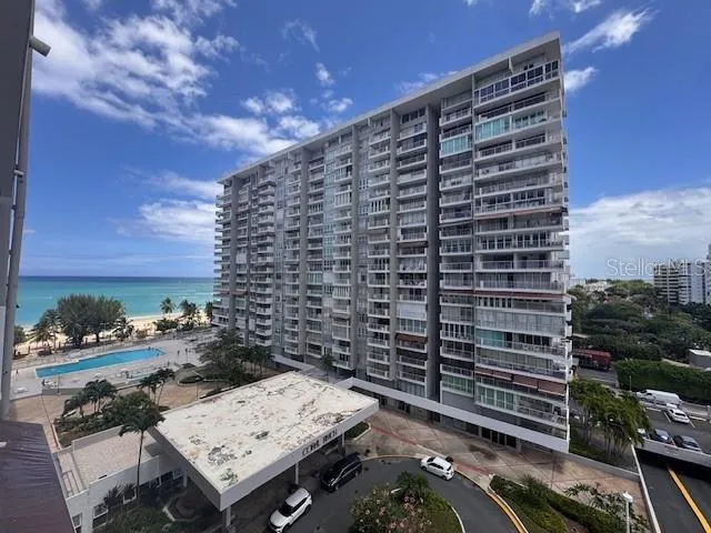 8188 Coral Beach AVE ISLA VERDE Carolina, PR 00979