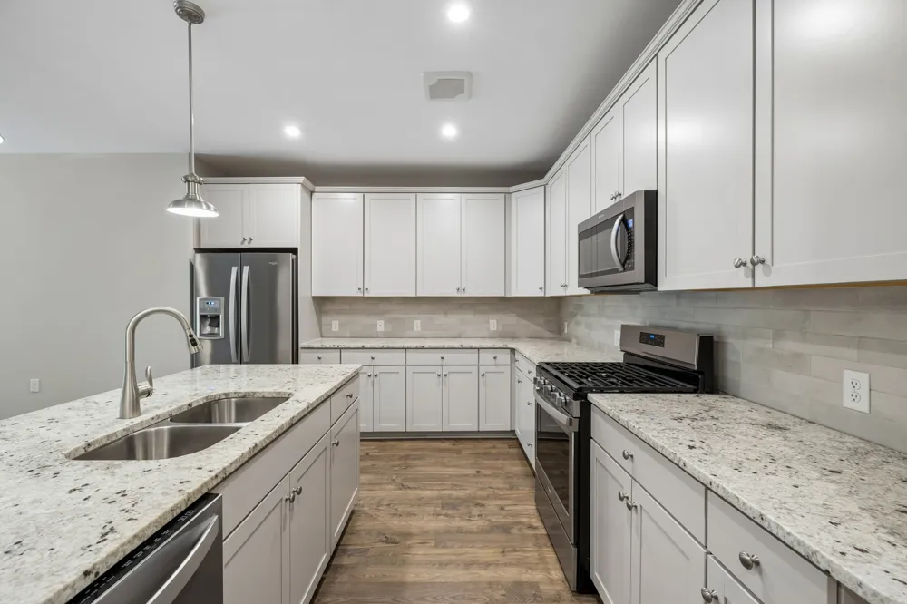 141 Saundersville Rd #1105 Hendersonville, TN 37075