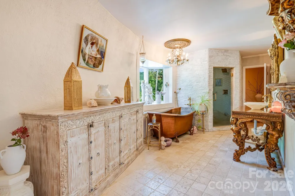 44 Azura Gdns Weaverville, NC 28787