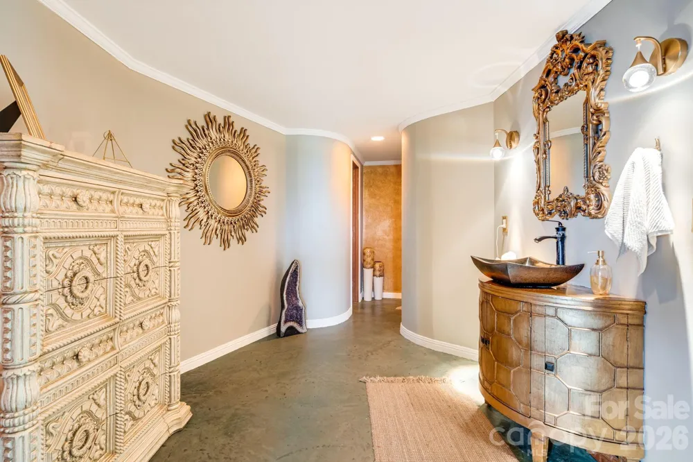44 Azura Gdns Weaverville, NC 28787