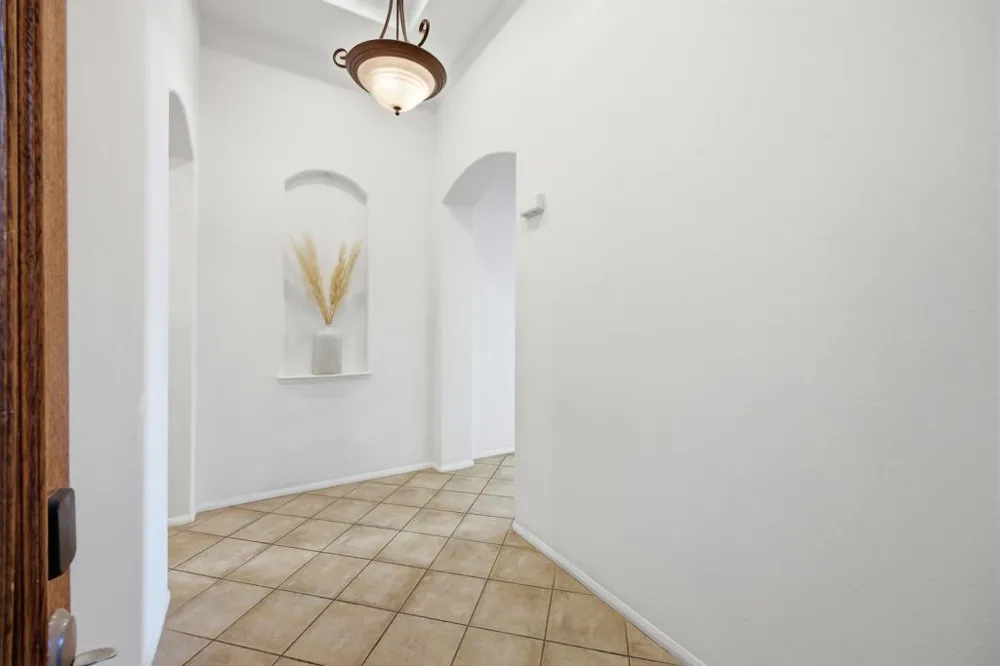 48423 Hepburn Drive Indio, CA 92201