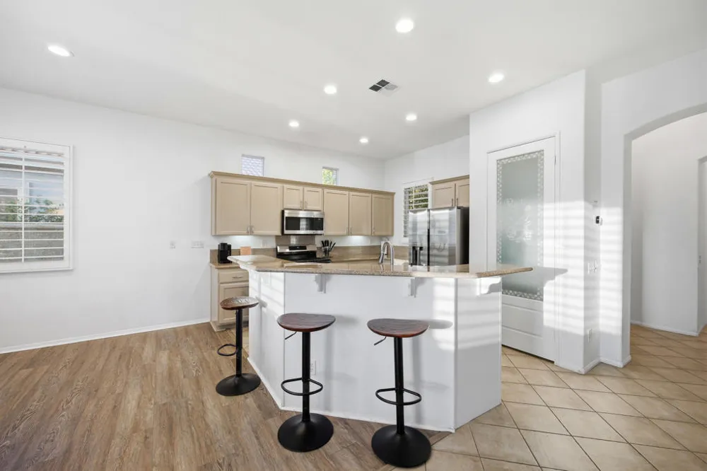 48423 Hepburn Drive Indio, CA 92201