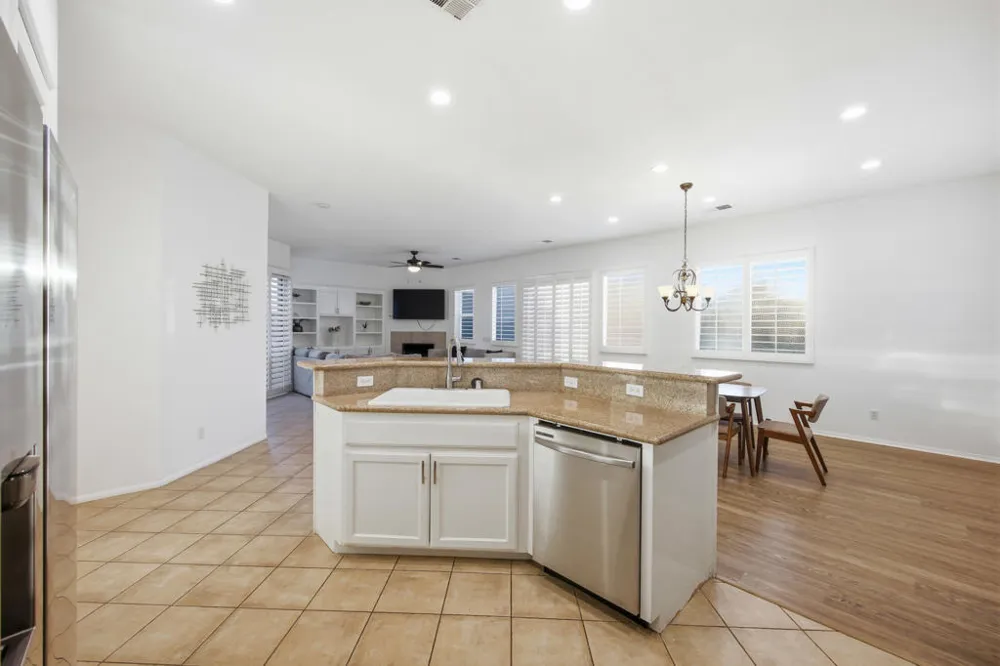 48423 Hepburn Drive Indio, CA 92201