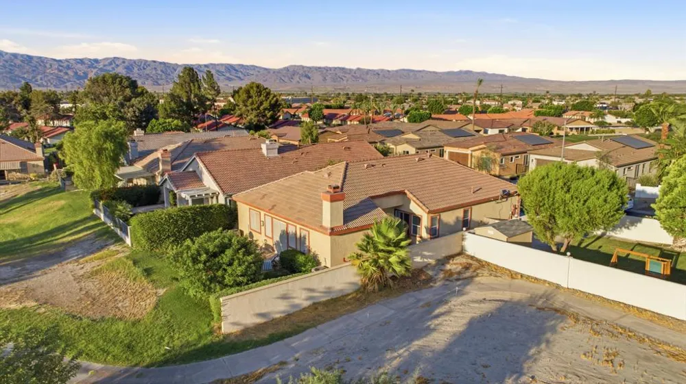 48423 Hepburn Drive Indio, CA 92201
